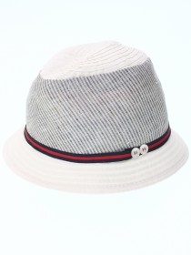 купить Шляпа белая с серой вставкой и красно-черной полосой