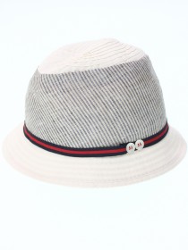 Шляпа белая с серой вставкой и красно-черной полосой цена