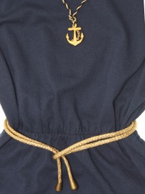 Платье темно-синее легкое с золотым украшением "Якорь" и поясом фото