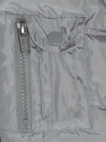 Куртка пуховая серая с натуральным мехом на капюшоне цена