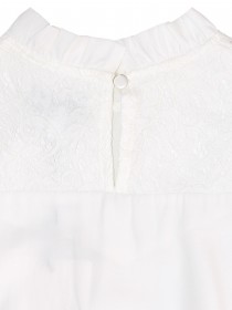 Блузка белая с кружевной вставкой расклешенная цена