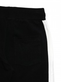 купить Костюм черный спортивный с белой отделкой: толстовка с капюшоном и штаны 