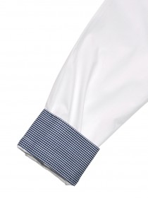 Рубашка белая классическая с клетчатым воротником и манжетами фото