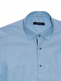 Рубашка голубая с синими пуговицами и заплатками на рукавах  фото