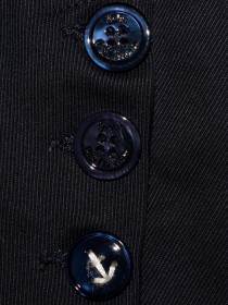 Пиждак темно-синий с контрастным капюшоном (отстёгивается) и брендингом фото