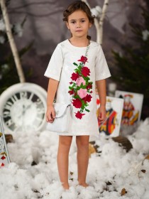 Платье белое жаккардовое с вышивкой розовые и алые розы цена