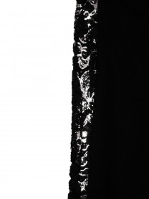Комплект черный: туника с капюшоном и надписью в стразах и лосины с кружевными серебристыми вставками цена