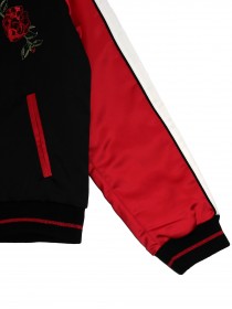 Костюм куртка-бомбер черная с красными и белыми вставками, принт "Розы" и штаны чёрные с брендингом фото