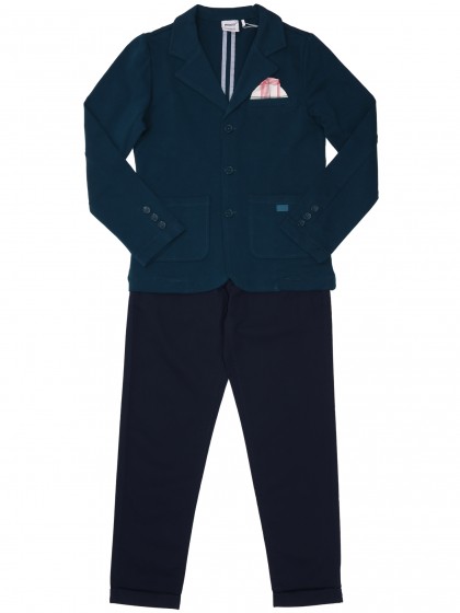 Костюм темно-синий: пиджак с платком и брюки с отворотами