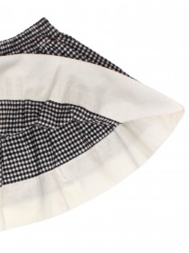 купить Комплект из органического хлопка: клетчатая юбка и бежевая кофта с брошью "Обезьянка"