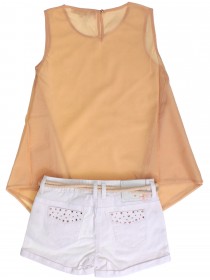 Комплект блузка шелковая золотистая с паетками и белые шорты с верёвочным поясом с бусинами фото