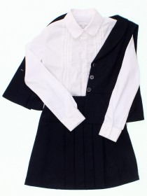 Блузка белая с классическим воротничком и кружевом фото