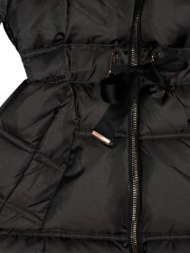 Пальто пуховое антрацитового цвета с натуральным мехом на капюшоне цена