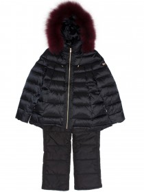 Пальто чёрное укороченное пуховое с бордовым натуральным мехом на капюшоне фото