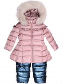 Комплект пуховой: куртка нежно-розовая с рюшами и натуральным мехом на капюшоне и синий полукомбинезон